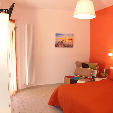 La Perla Del Conero Guest house